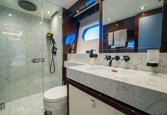 57 - Twin Guest Cabin En Suite