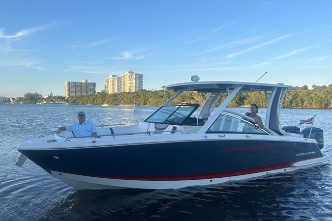 2021 CHAPARRAL 300 OSX