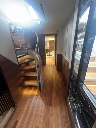 Princess Y95 Main Deck Owner Cabin