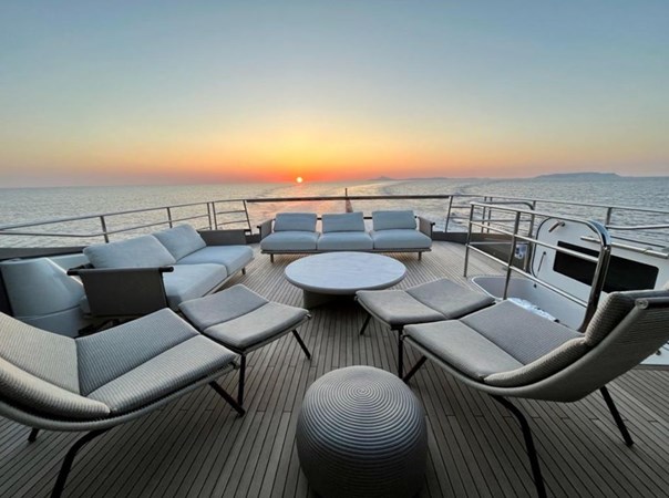 Princess Y95  Flybridge