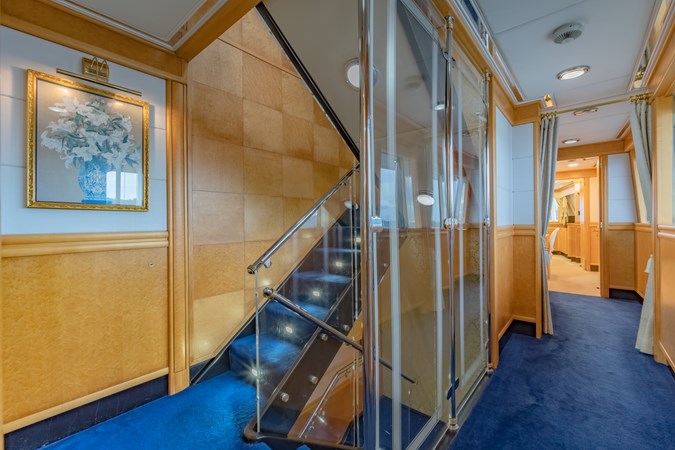 24. Alloy Yachts 1997 (Fortune Elephant)