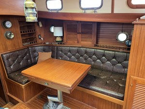 DREADNAUGHT 3 Salon table