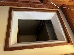 DREADNAUGHT 14 ice box