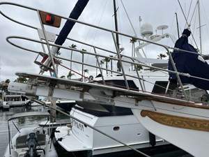 DREADNAUGHT 43 Bow sprit