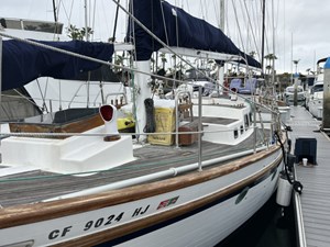 DREADNAUGHT 45 Looking aft