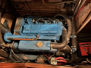 DREADNAUGHT 49 Engine
