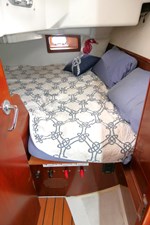 TANGENT 34 Master berth