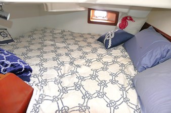 TANGENT 36 Master Berth1