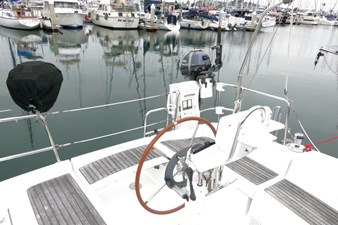 TANGENT 37 Cockpit Aft