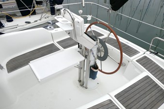 TANGENT 41 Cockpit1