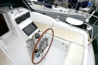 TANGENT 44 Cockpit Stbd