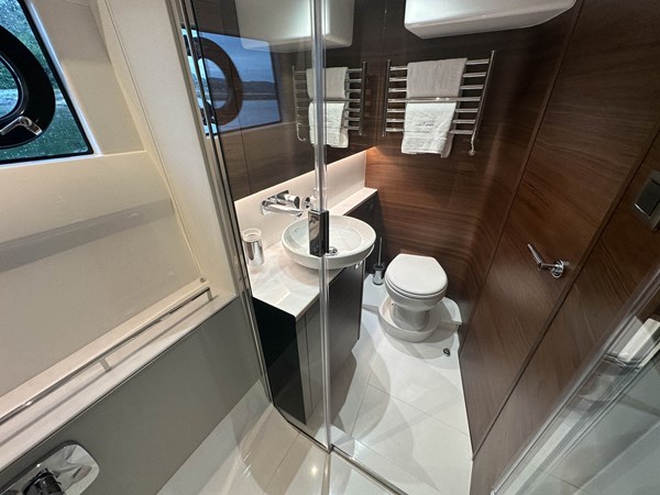 Master stateroom bathroom