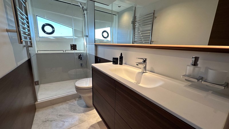 Master stateroom bathroom