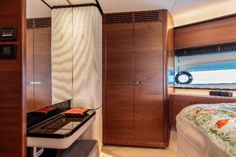 Charles 35 Princess 75MY (Charles) - Lower Forward Cabin