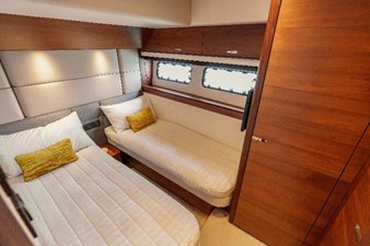 Charles 40 Princess 75MY (Charles) - Lower Guest Cabin