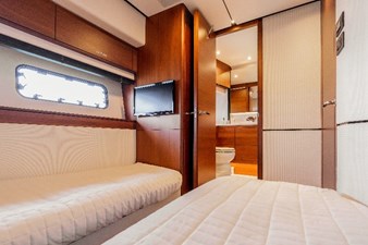 Charles 42 Princess 75MY (Charles) - Lower Guest Cabin