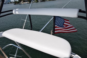 VENTURA            61 Tower Bench Seat  