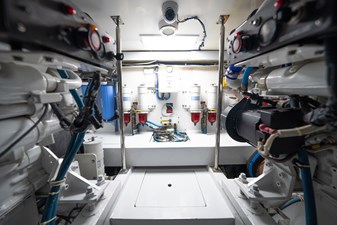 VENTURA            73 Engine Room Forward  