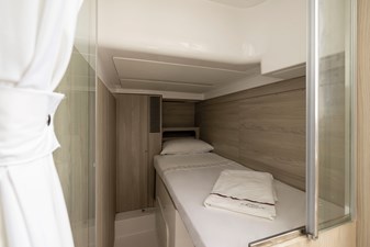 Magellano 60 27 Magellano 60 Crew Cabin