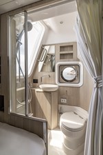 Magellano 60 28 Magellano 60 Crew WC