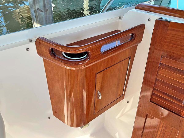 LUNA, 2013 Hunt Yachts Harrier 36: Companion Console w Cubby