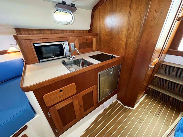LUNA, 2013 Hunt Yachts Harrier 36: Galley Looking Aft