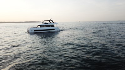 ARCTIC MOON 23