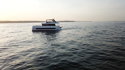 ARCTIC MOON 24