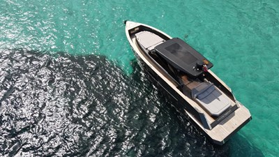 NEW 2025 Moon 45 SPORTS LINE 15