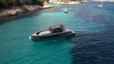 NEW 2025 Moon 45 SPORTS LINE 19