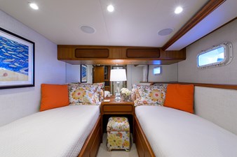 DREAM CATCHER 9 DREAM CATCHER 2001 BURGER BOAT COMPANY Enclosed Bridge Sportfish Sport Fisherman Yacht MLS #445682 9
