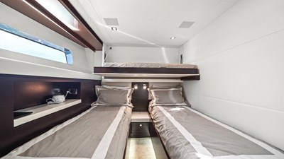 SURPLUS LINES 52 Twin Stateroom 