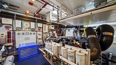 SURPLUS LINES 67 Engine Room