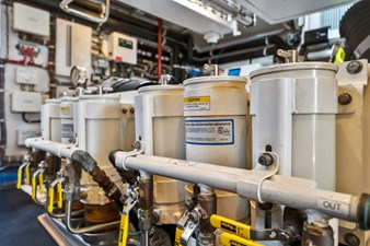 SURPLUS LINES 70 Engine Room