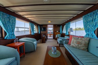ABSOLUTE 3 Salon Aft View