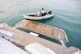 La Mer 22 22.  Princess Y72 2023 (La Mer) -  Platform