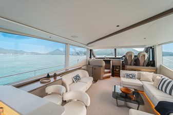 La Mer 50 50.  Princess Y72 2023 (La Mer) - Main Deck Saloon