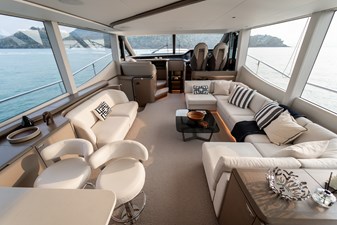 La Mer 53 53.  Princess Y72 2023 (La Mer) - Main Deck Saloon