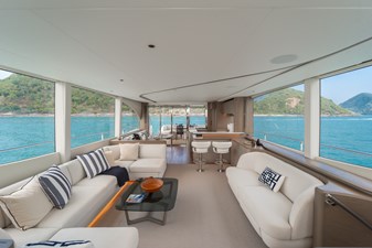 La Mer 60 60.  Princess Y72 2023 (La Mer) - Main Deck Saloon