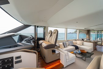 La Mer 61 61.  Princess Y72 2023 (La Mer) - Main Deck Helm