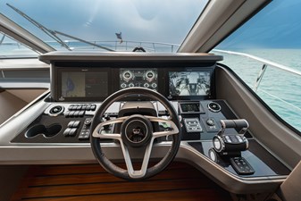 La Mer 66 66.  Princess Y72 2023 (La Mer) - Main Deck Helm