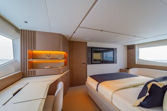 La Mer 102 102.  Princess Y72 2023 (La Mer) - Lower Deck Master Cabin