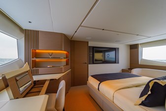La Mer 103 103.  Princess Y72 2023 (La Mer) - Lower Deck Master Cabin