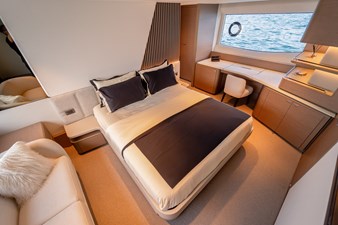 La Mer 106 106.  Princess Y72 2023 (La Mer) - Lower Deck Master Cabin