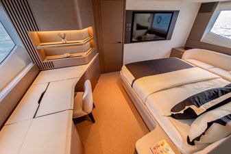 La Mer 107 107.  Princess Y72 2023 (La Mer) -Lower Deck Master Cabin