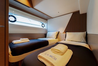 La Mer 113 113.  Princess Y72 2023 (La Mer) - Lower Deck Starboard Cabin