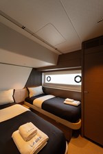 La Mer 118 118.  Princess Y72 2023 (La Mer) - Lower Deck Port Cabin