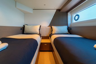 La Mer 119 119.  Princess Y72 2023 (La Mer) - Lower Deck Port Cabin