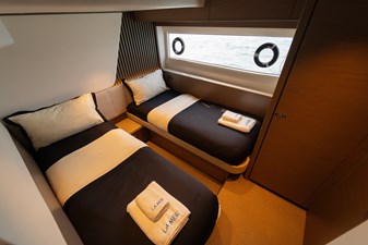 La Mer 120 120.  Princess Y72 2023 (La Mer) - Lower Deck Port Cabin