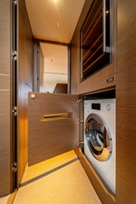 La Mer 128 128.  Princess Y72 2023 (La Mer) - Lower Deck Washing Machine